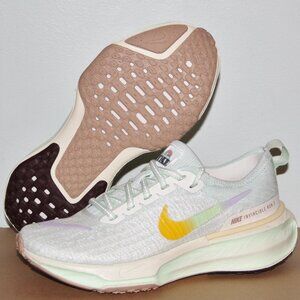 Nike ZoomX Invincible Run 3 Flyknit Running Shoes Womens 7 7.5 Barely Green
